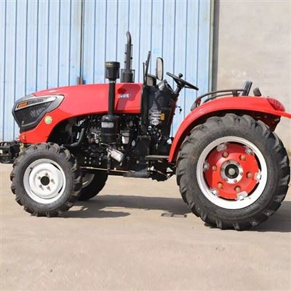 Poljoprivredna mašina Traktor